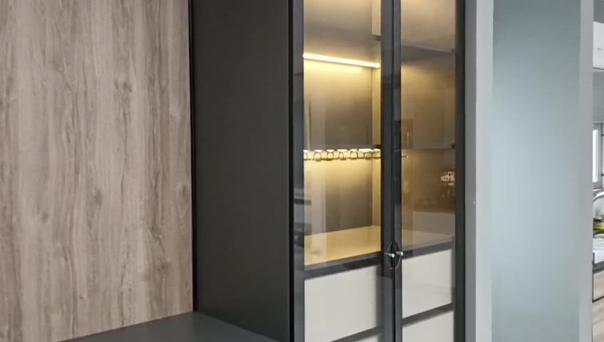 Video de mueble con vitrina
